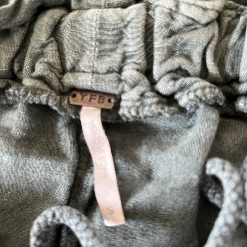 Young Fabulous & Broke YFB Green linen blend drawstring Shorts women’s small - Picture 8 of 15